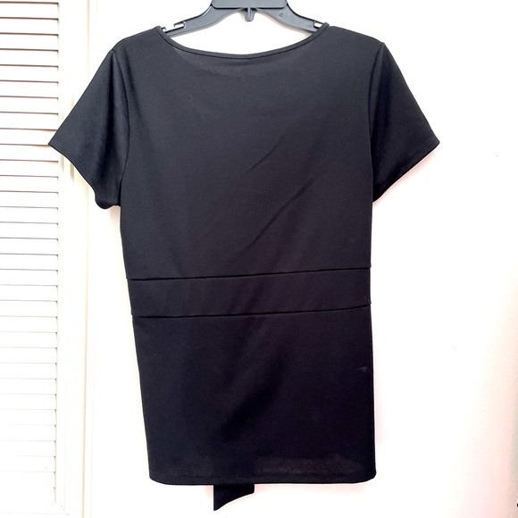 3/$15 💰Brand new short sleeve black blouse. - Picture 2 of 3
